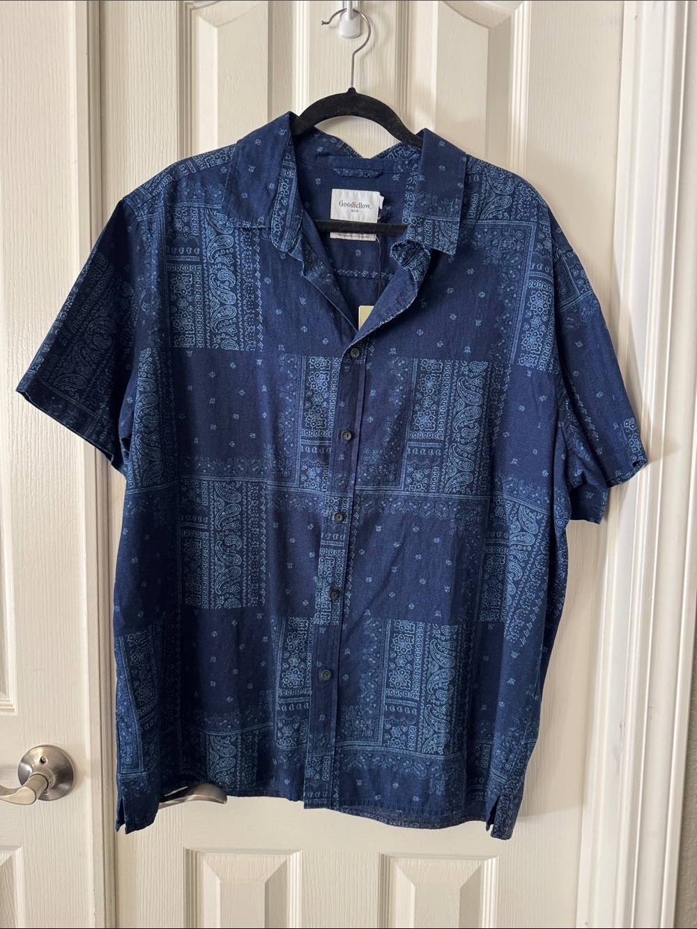 Goodfellow & Co Navy Bandana-Print Short-Sleeve Button-Down Shirt